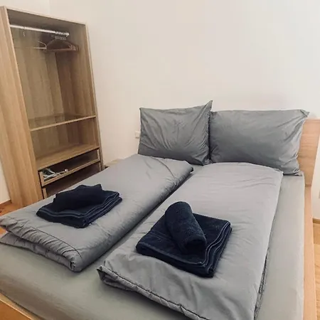 Apartment Penthouse Mit Seeblick & Terrasse 7