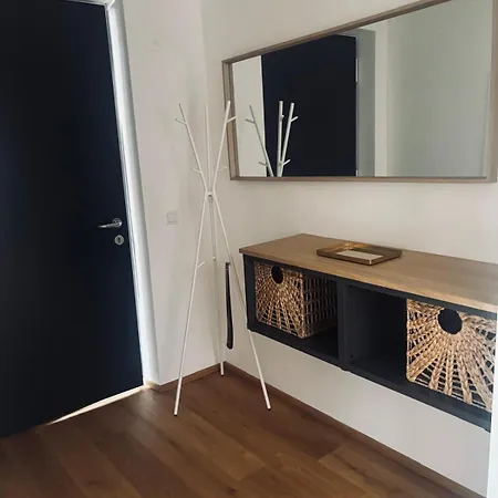 Penthouse Mit Seeblick & Terrasse 7 Apartment Reifnitz
