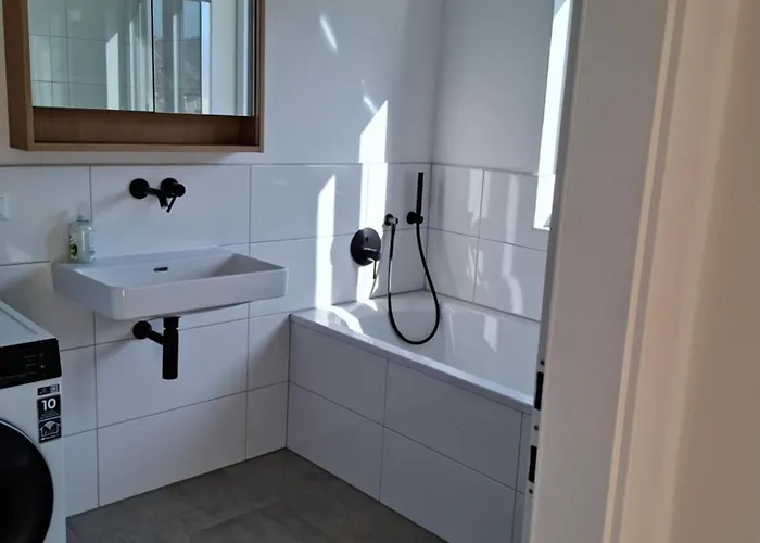 Penthouse Mit Seeblick & Terrasse 7 דירה *